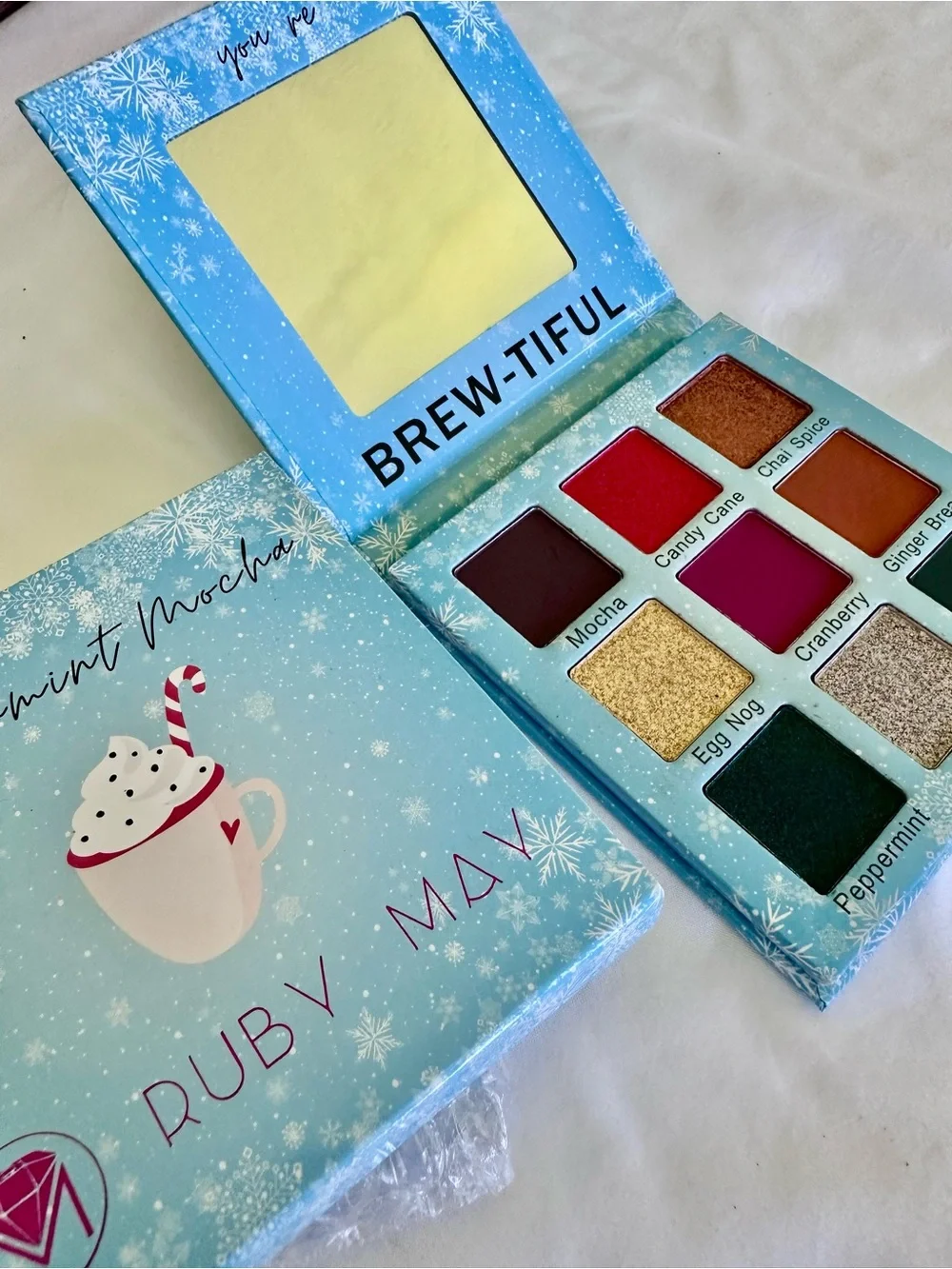 Brew-tiful Holiday Eyeshadow Palette by - Peppermint Mocha (Multicolor)